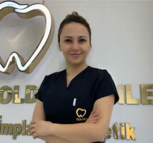 Hale Yurtyapan Diş cerrah